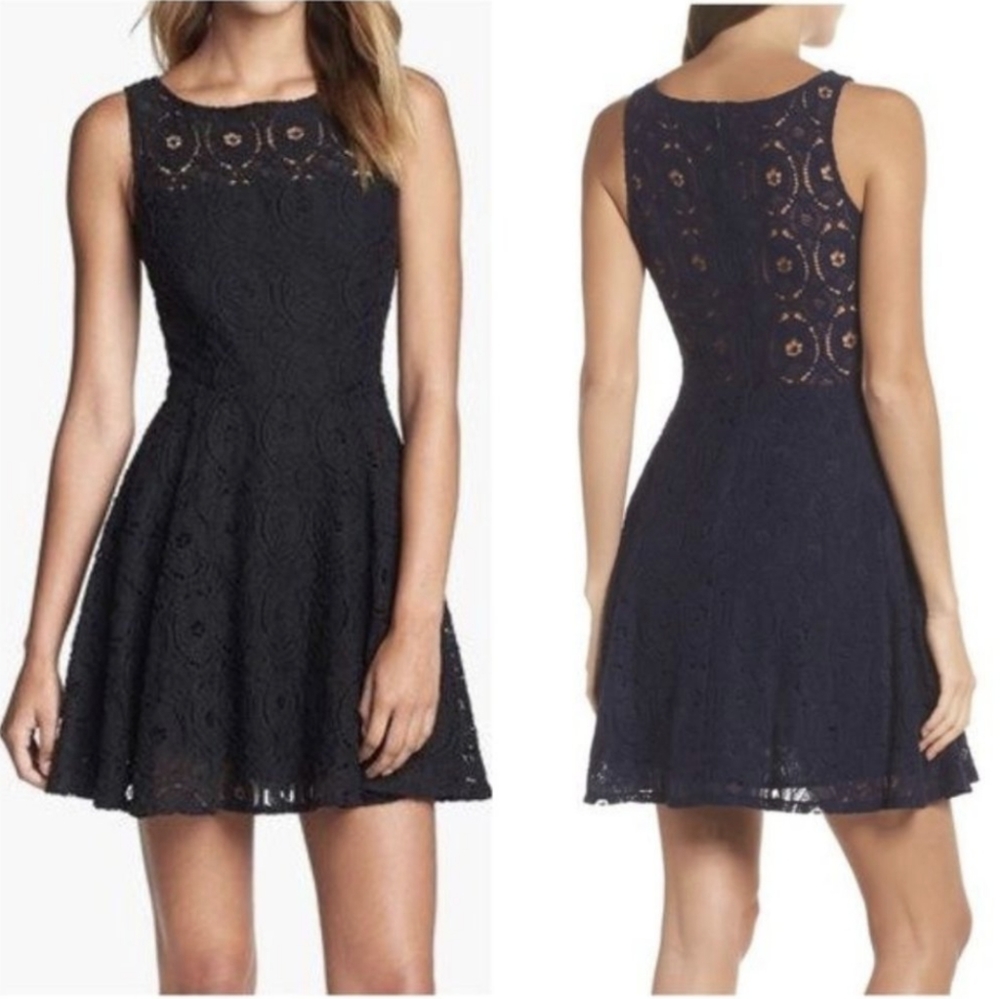 BB Dakota Renley Lace Mini Dress Fit & Flare Sleeveless Cocktail LBD Black 6